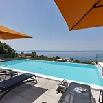 Dinora Exclusive * Makarska