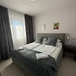 Dinora Exclusive Apartamento *