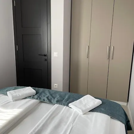 Dinora Exclusive Apartman *